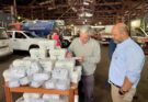 La Intendencia entrega botiquines y un desfibrilador a dependencias municipales